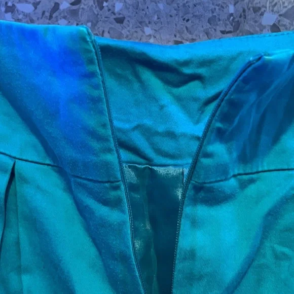 Blue Skater Mini Skirt for Resort Wear - Picture 4 of 7